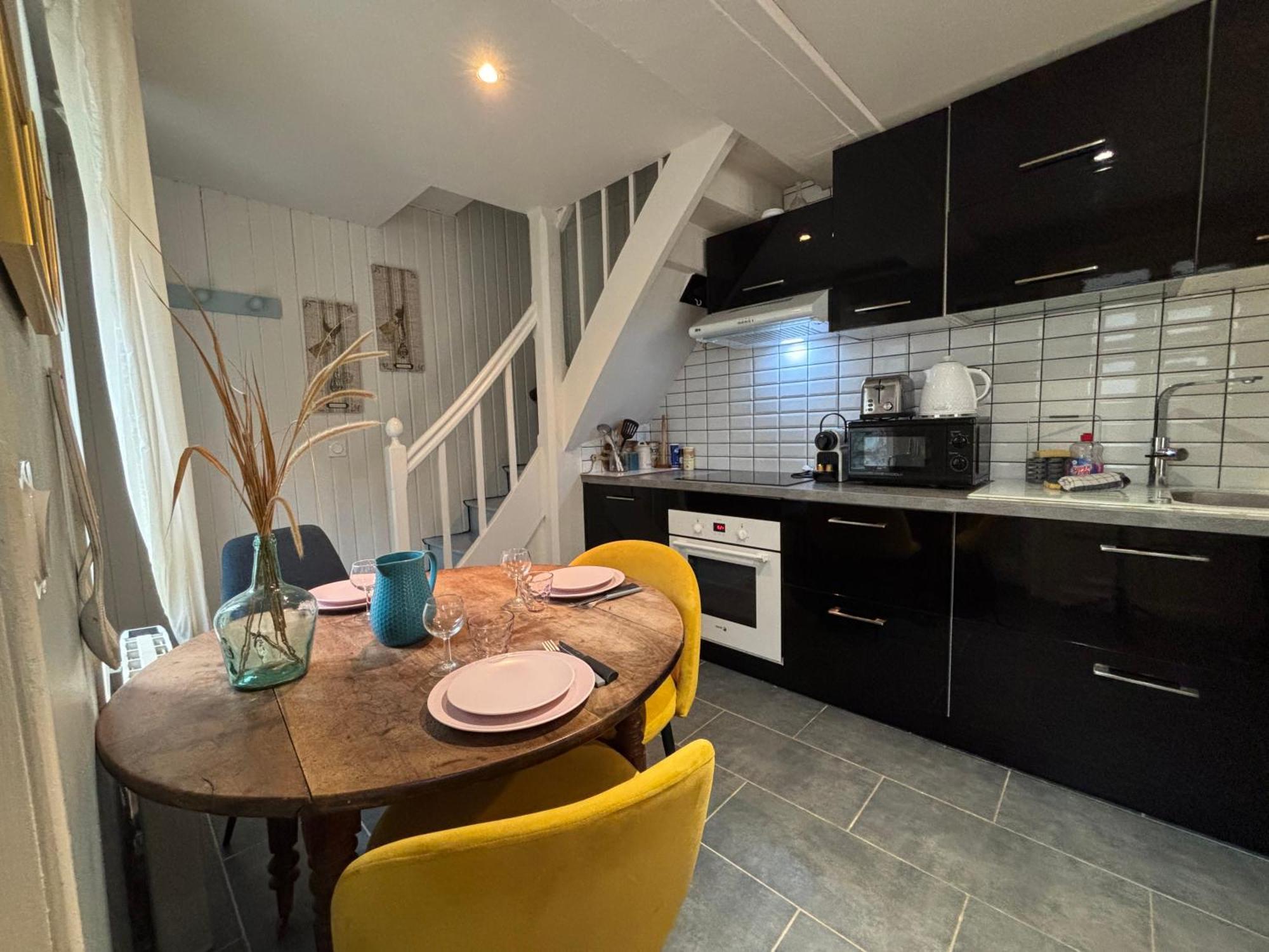 Jolie Cottage Idealement Situee Honfleur Exterior foto